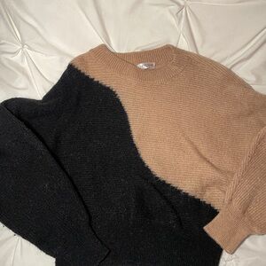 Chic Black and Tan Sweater